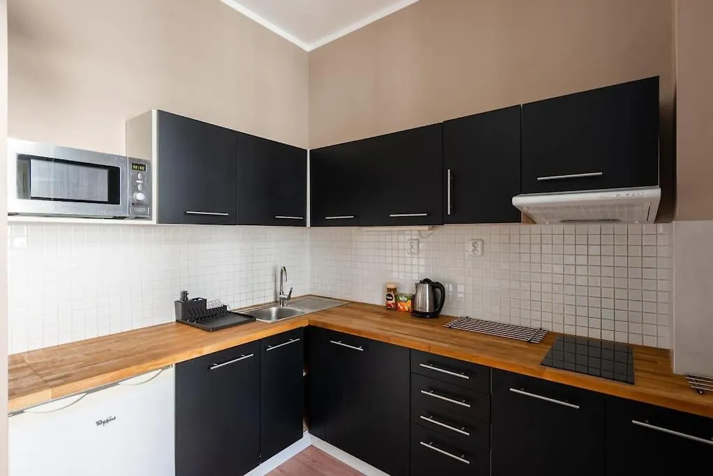 Vals Garden Apartment Praga